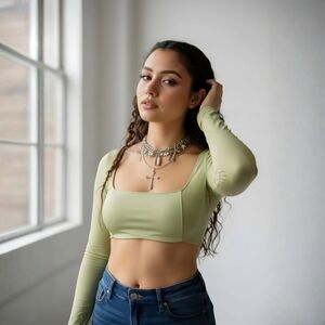 Tresser ✦ Peridot Square Neck Long Sleeve Crop Top ✦ Lightweight Knit L NWT